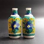 Kutani wear - Signed - Fles (2) - Porselein - Kutani
