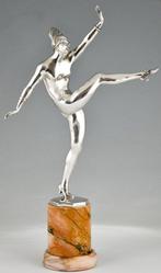 J. P. Morante - Sculpture, Danseres High Kicker - 44.5 cm
