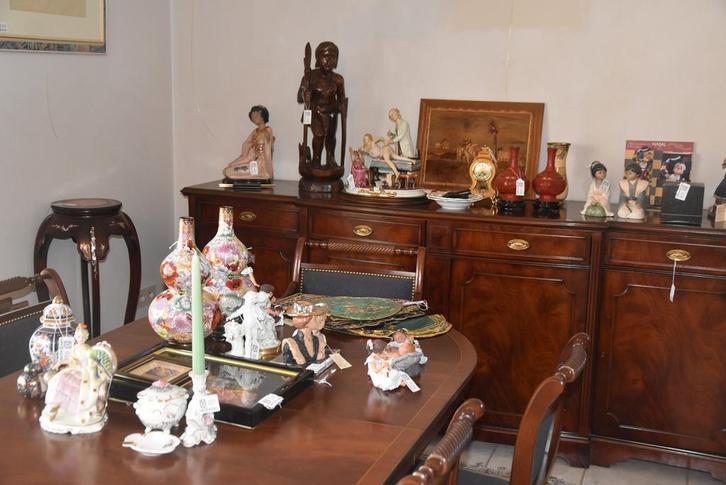 Online veiling van inboedel en woondecoratie in Herk de Stad, Huis en Inrichting, Complete inboedels