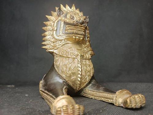 Large statue en bronze dun lion de temple - Beeld -, Antiquités & Art, Art | Art non-occidental