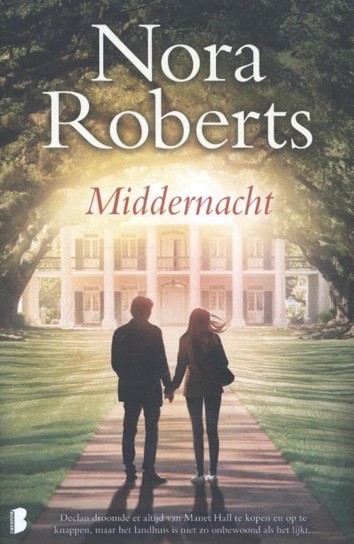 Middernacht 9789022572054 Nora Roberts, Boeken, Thrillers, Gelezen, Verzenden