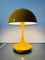 Louis Poulsen - Verner Panton - Lampe de table - Panthella