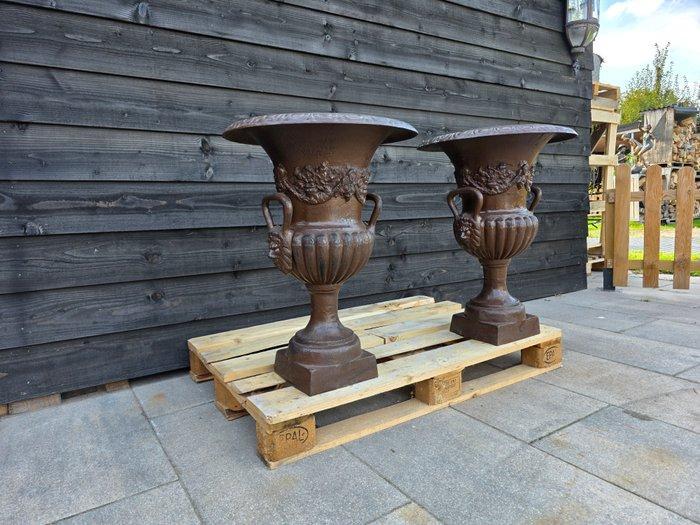 XL Lion Head - Iron - Vaas (2) - Gietijzer, Antiquités & Art, Curiosités & Brocante