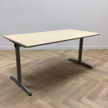 Tweedehands Ahrend bureau 160x80 cm, vaste hoogte 76 cm,, Bureau