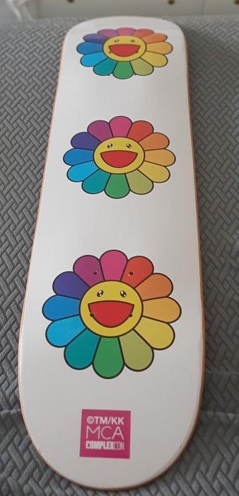 Takashi Murakami (1962) - 3 flowers skate x comnplexcon, Antiek en Kunst, Kunst | Schilderijen | Modern