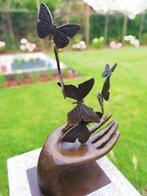 Figurine - Butterfly release - Bronze, Antiquités & Art, Curiosités & Brocante