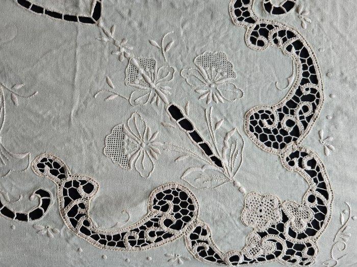 Bedsprei - 270 cm - 235 cm - gehaakte beddensprei, Antiek en Kunst, Antiek | Tapijten, Tafelkleden en Textiel