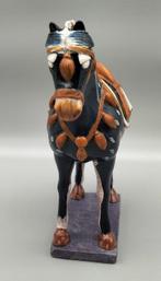 Beeldje - Tang Paard driekleurig - Gegoten polymeer, Antiek en Kunst