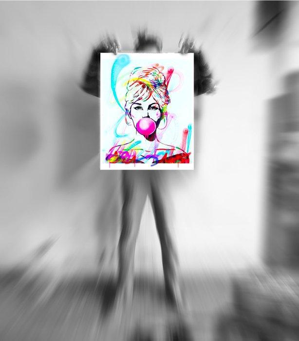 Utopia - Brigitte Bardot with Bubble Gum, Antiquités & Art, Art | Objets design