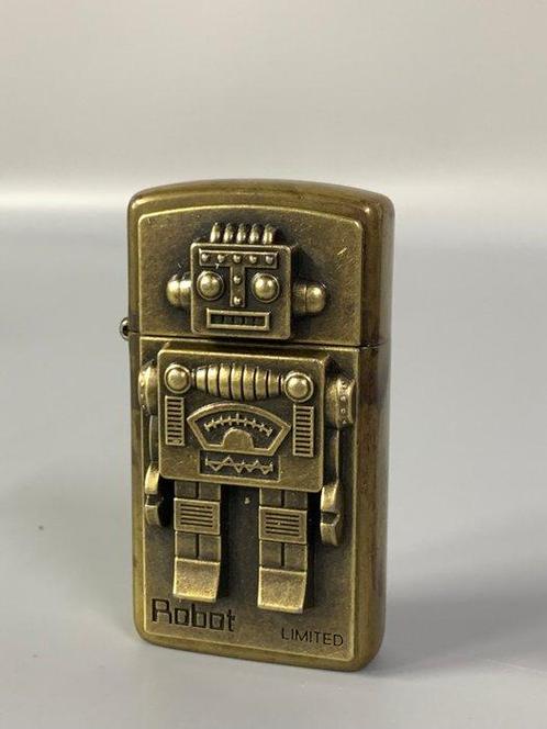 Zippo - Robot - Sans Prix de Réserve - Briquet - Laiton, Verzamelen, Rookartikelen, Aanstekers en Luciferdoosjes