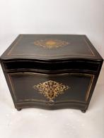 Cave à liqueur-Marqueterie Boulle - Armoire à liqueurs -