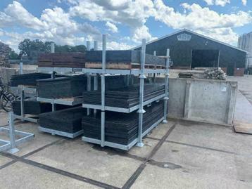 GEBRUIKTE rijplaten te koop beschikbaar voor biedingen