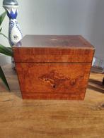 Napoléon III - Bois de marqueterie - Armoire à liqueurs -