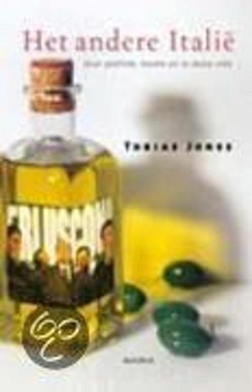 Het andere Italie 9789045848419 Tristan Jones, Boeken, Reisverhalen, Gelezen, Verzenden