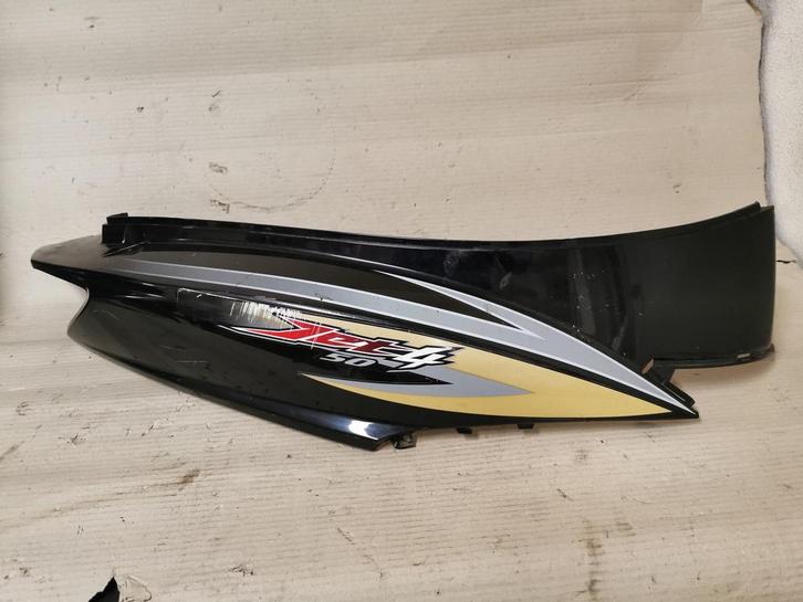 Sym Jet 4 2011 / zijscherm / achterkap / rechts, Fietsen en Brommers, Brommeronderdelen | Scooters, Kap, Overige merken, Ophalen of Verzenden