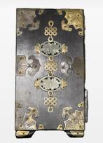 Antieke sieradendoos met inlegwerk en messing bevestigingen., Antiek en Kunst