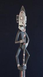 Ceremoniële fluit van de Iatmül uit het Midden Sepik -