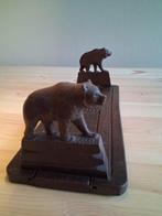 Boekensteunen - Lindehout - Het zwarte woud met beren