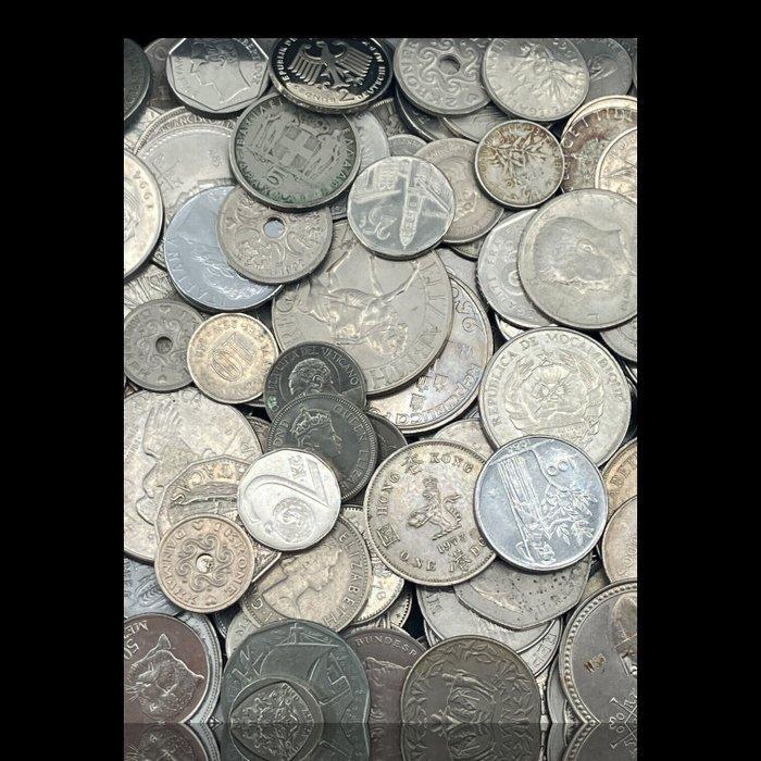 Wereld. Lote de 200 Moedas do mundo, várias datas, várias, Postzegels en Munten, Munten | Europa | Niet-Euromunten