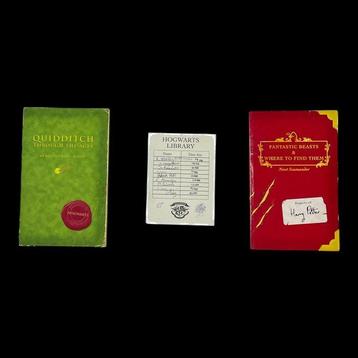 J.K. Rowling - Harry Potters School Books - 2001