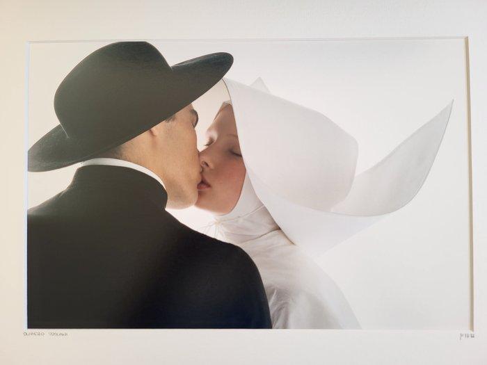 After Toscani Oliviero (1942 - 2025) - Sinful Love, Maison & Meubles, Maison & Meubles | Autre