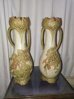 Royal Dux Porzellan-Manufaktur - Vaas (2) -  Amphora  -