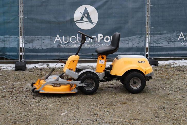 Veiling: Zitmaaier Stiga P901 Benzine 10kW 2012, Tuin en Terras, Zitmaaiers, Ophalen