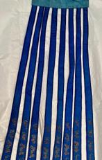 Oud Chinees textiel met draken – geborduurde zijde en