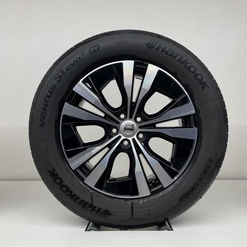 Volvo 18 inch velgen + zomerbanden XC60 2017- (Zomerset), Auto-onderdelen, Banden en Velgen, 18 inch, Zomerbanden, 235 mm, Personenwagen