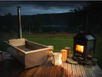 Hikki hottub, Zweeds design hot tub van Aluminium en Eiken beschikbaar voor biedingen