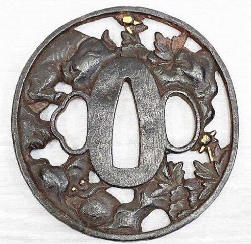 Japanse Tsuba – Leeuw en pioenrozen ontwerp, goudinleg -, Antiek en Kunst, Antiek | Overige Antiek