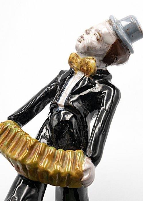 Art Deco Ceramic Figure 1920, Musician with Accordion,, Antiek en Kunst, Antiek | Glaswerk en Kristal