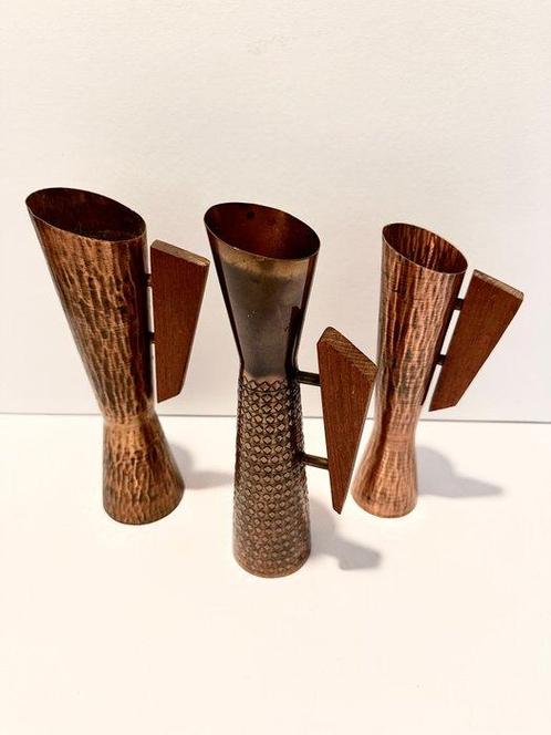 Vaas - Hout, Koper - Set van drie vazen in diabolo-stijl, Antiek en Kunst, Kunst | Designobjecten