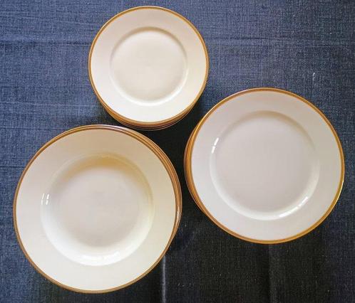Eschenbach - Tafelservies voor 12 (44) - Rijk - 24 kt goud -, Antiek en Kunst, Antiek | Meubels | Tafels