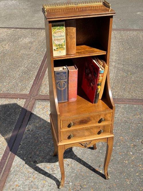 Bibliothèque - petit meuble surélevé avec tiroirs et, Antiek en Kunst, Antiek | Overige Antiek