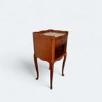 Nachtkastje - Kersenhout - Met lade en opbergvak, Antiek en Kunst, Curiosa en Brocante