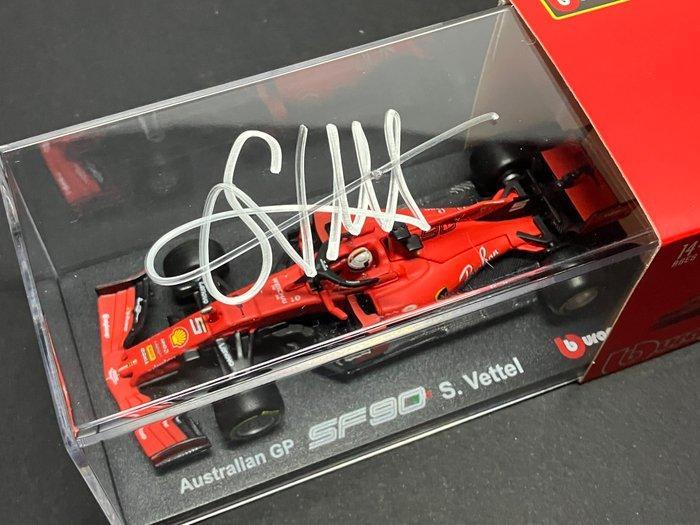 Ferrari - Sebastian Vettel - 2019 - Schaal 1:43 modelauto, Verzamelen, Automerken, Motoren en Formule 1