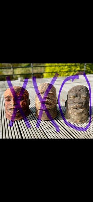 Tête Africaine marionnette - Hoofd - Makondé - Tanzania, Antiek en Kunst, Kunst | Niet-Westerse kunst