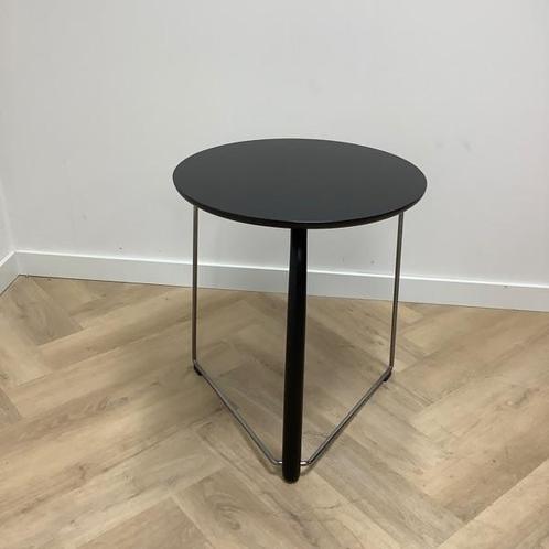 Tweedehands Design Thonet bijzettafel, (hxbxd) 64x55x55cm,, Huis en Inrichting, Tafelonderdelen, Gebruikt