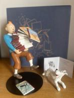 Moulinsart - Tintin, Tintin tenant les albums (2011)