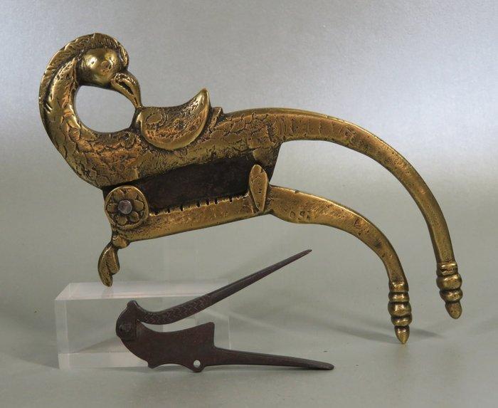 Betelnut cracker - Brons - India - Begin 20e eeuw, Antiquités & Art, Art | Art non-occidental