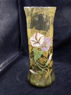 Large Beautiful Vase with Flowers with relief painting green, Antiek en Kunst