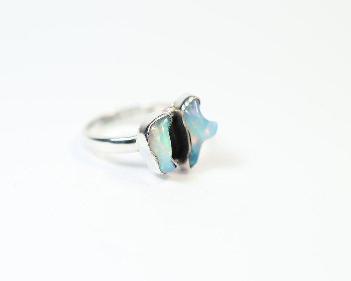 Ethiopisch Opal / Welo-Opal Ring / nieuw- 3.6 g - (1), Verzamelen, Mineralen en Fossielen