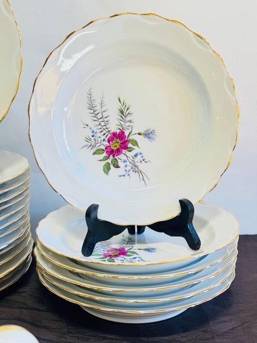 M & S - Eetservies (41) - Exclusive Table Service -, Antiek en Kunst, Antiek | Meubels | Tafels