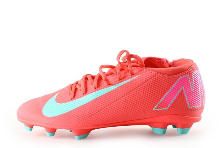 Nike Voetbalschoenen in maat 40½ Overig | 5% extra korting, Kleding | Heren, Schoenen, Overige kleuren, Zo goed als nieuw, Verzenden