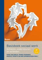 Basisboek sociaal werk 9789462365216, Frans Spierings, Marcel Spierts, Zo goed als nieuw, Verzenden