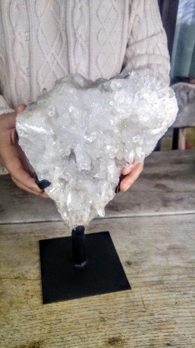 Kwarts Druzen Grote Druzencluster op metalen voetstuk -, Verzamelen, Dierenverzamelingen