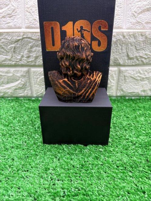 D10S - Beeld, D1OS Mezzobusto - 15 cm - Hars - 2025, Verzamelen, Overige Verzamelen