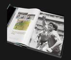 2005 - Diego Maradona – Gesigneerd ‘The Maradona Opus’, Verzamelen, Nieuw
