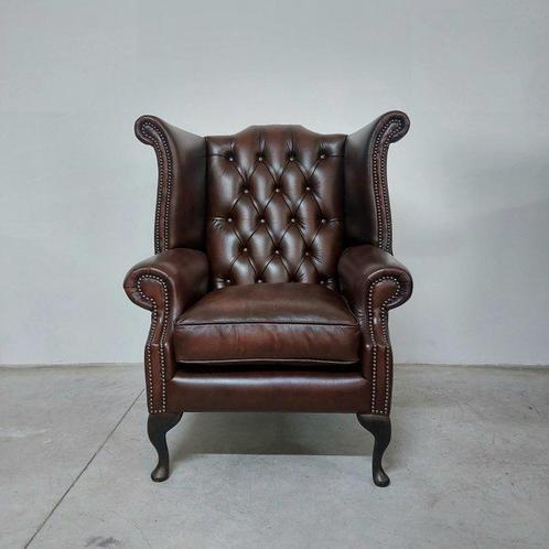 Chesterfield style - Fauteuil - Reine Anne marron Tête de, Antiek en Kunst, Curiosa en Brocante